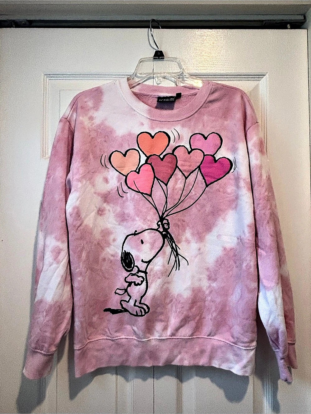 Peanuts Pink Tie-Dye Sweatshirt Size Medium Like New
